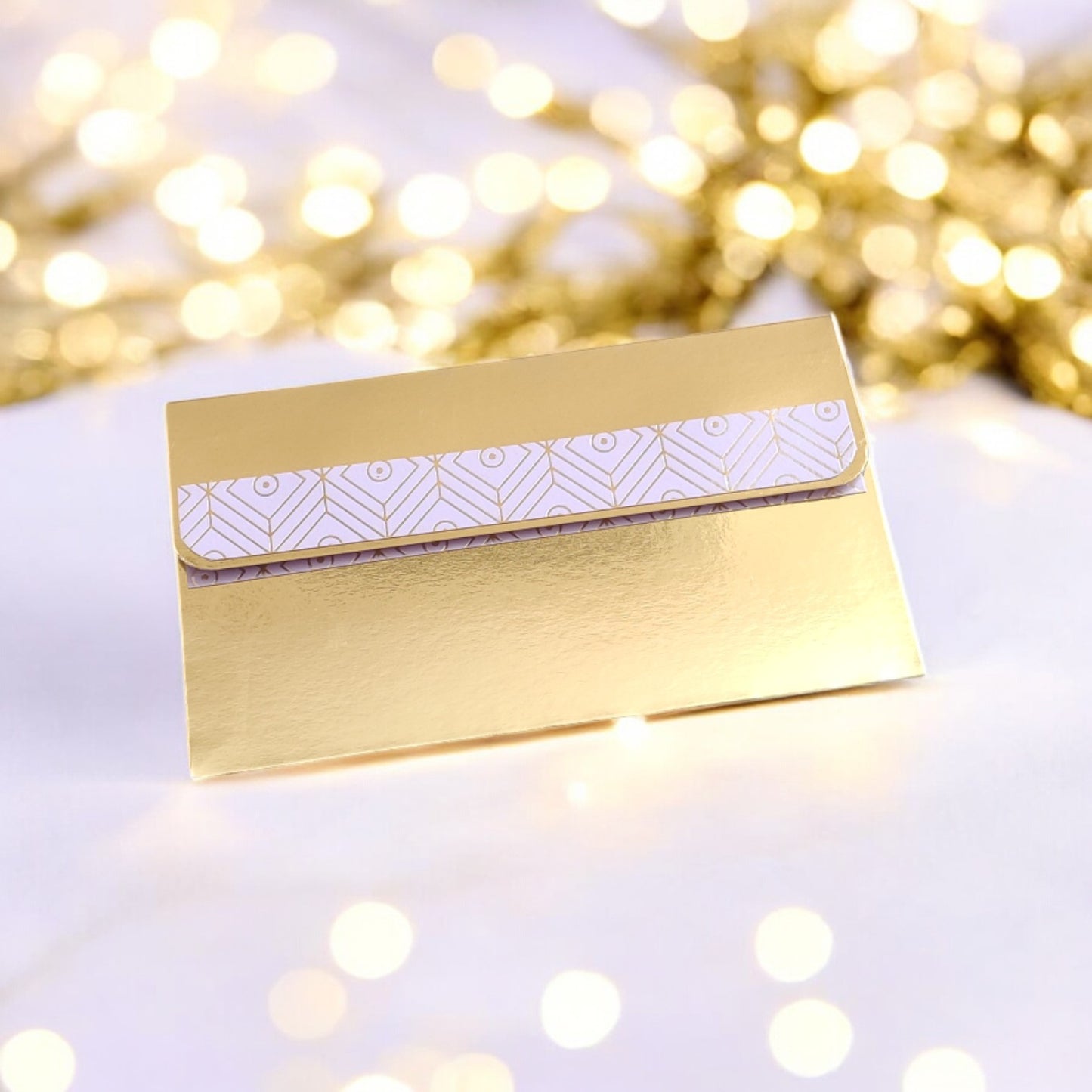 Golden Gaze - Minimal Luxe Magnetic Shagun Envelopes (Pack of 5)
