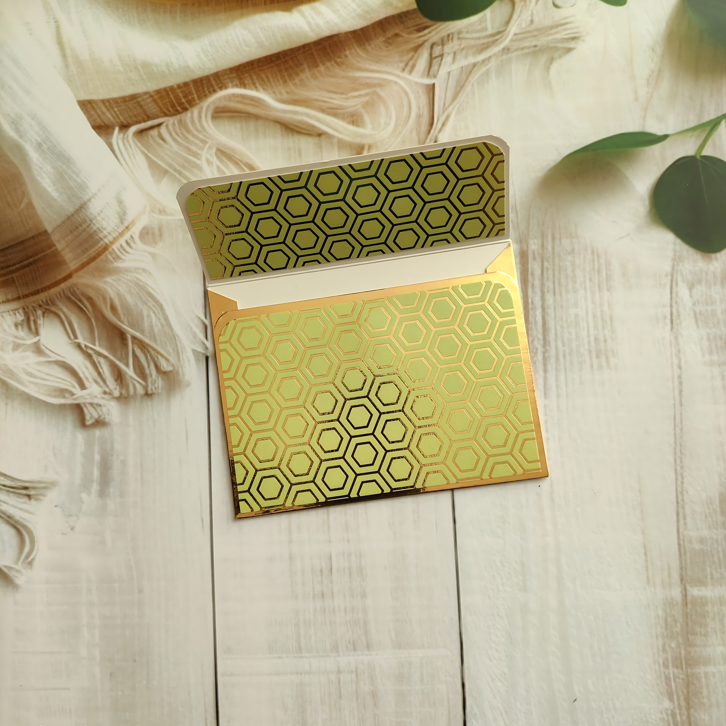 Golden Hive- Petite Luxe Magnetic Money Envelope