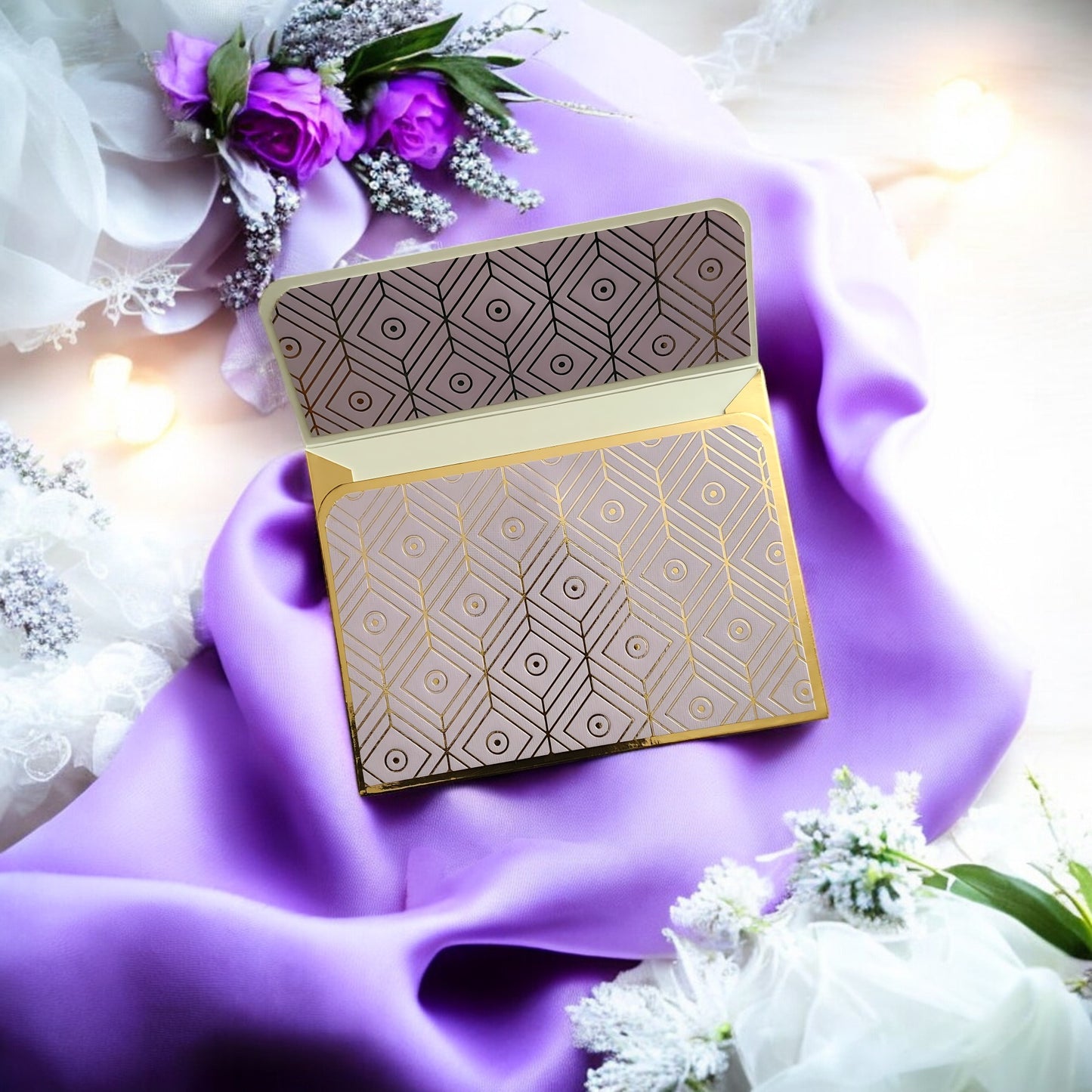 Golden Gaze- Petite Luxe Magnetic Shagun Envelope
