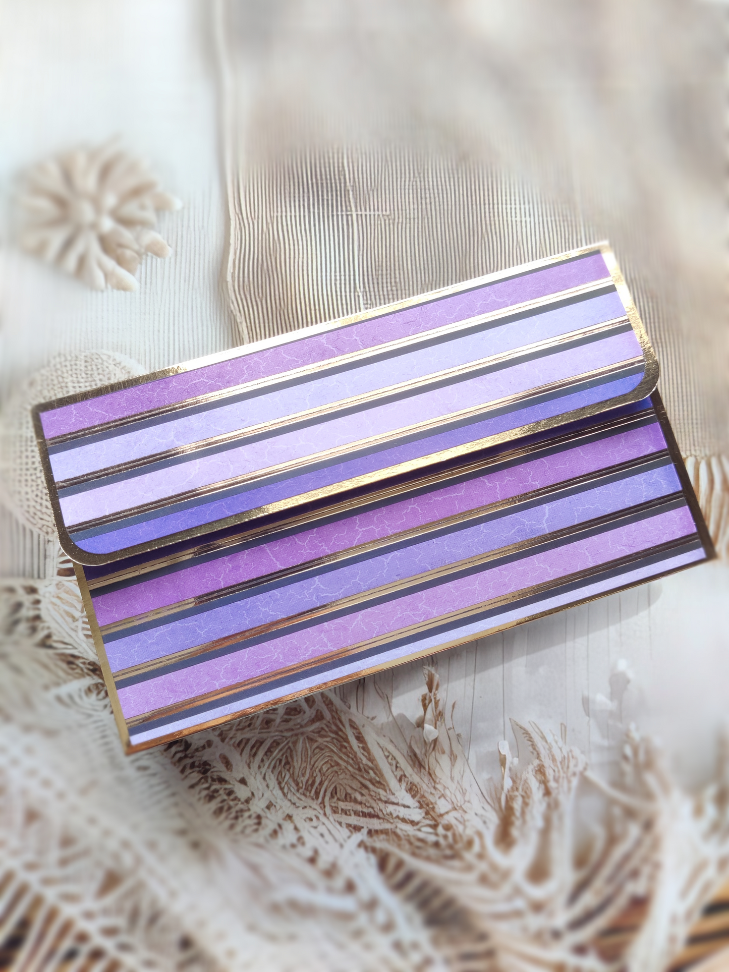 Amethyst Glow- Magnetic Money Envelope