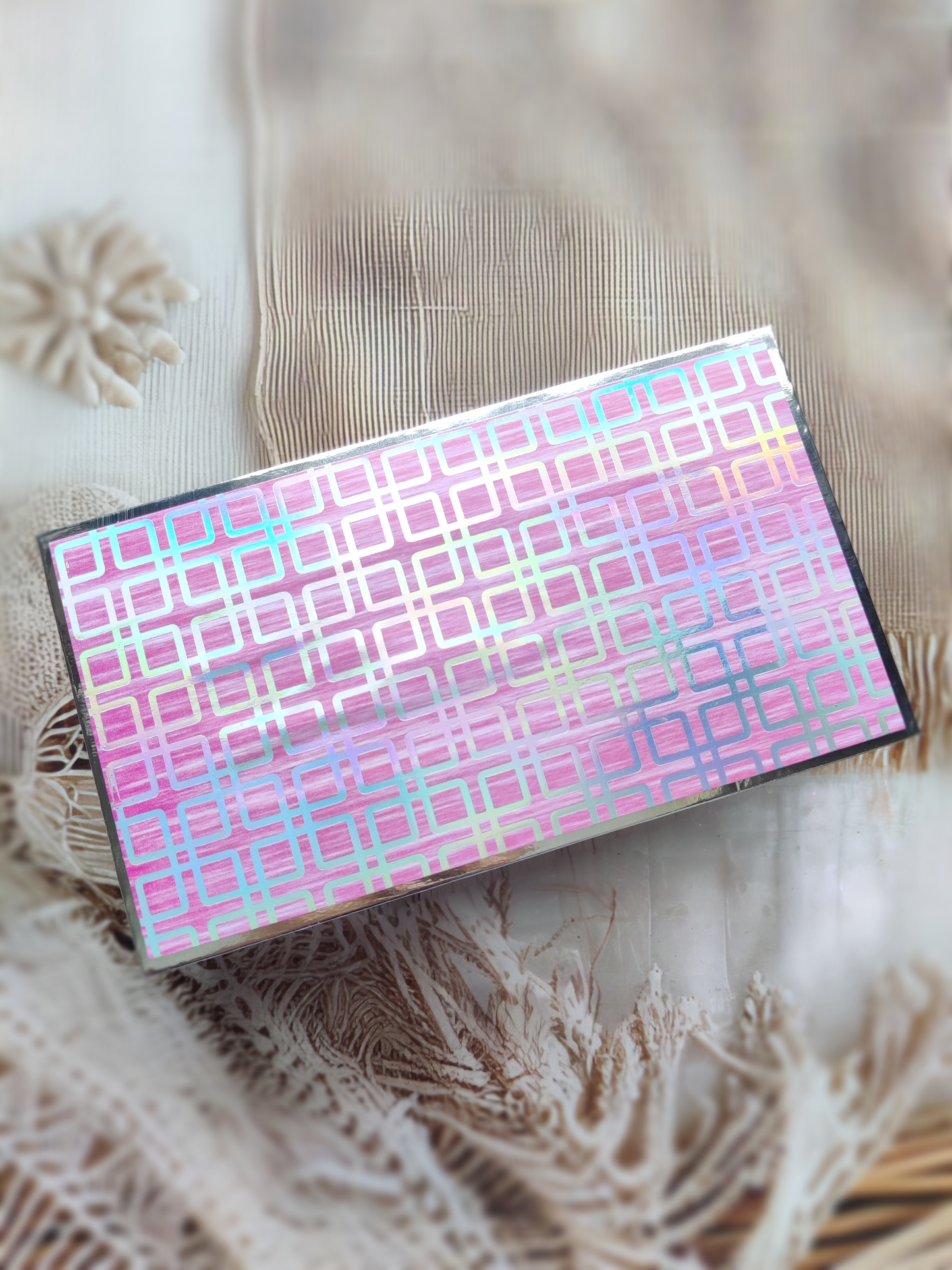 Iridescent Geo Charm- Magnetic Money Envelope