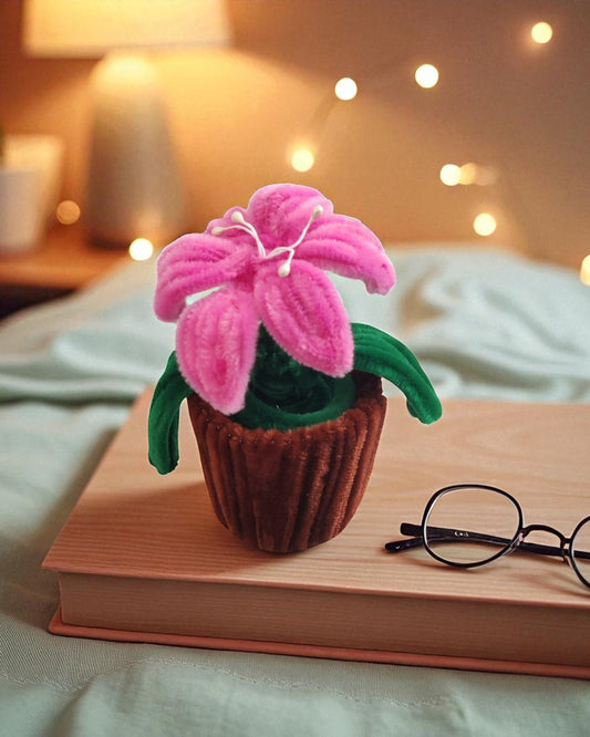 Pink Whimsy – Mini Lily Pot