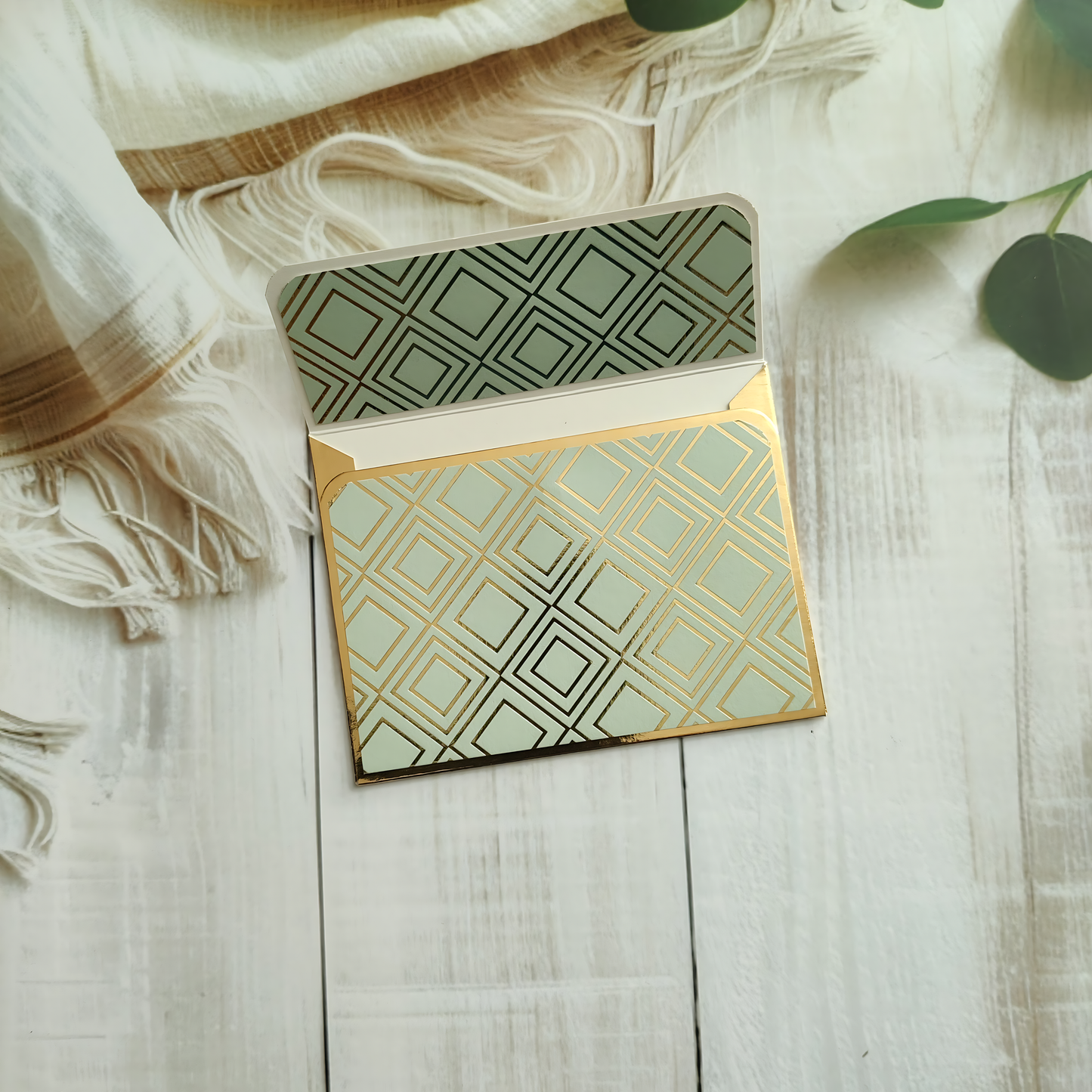 Regal Prism- Petite Luxe Magnetic Money Envelope